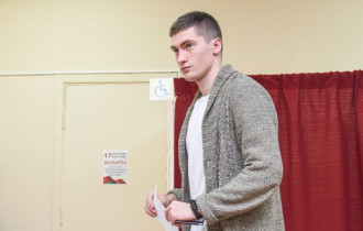 Фото: "Делаю выбор осознанно": студент года Гомельской области принял участие в досрочном голосовании
