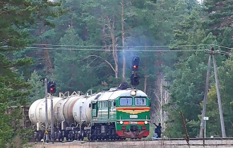 Фото: Работники локомотивного депо вместе с подельниками похитили свыше 12,5 тонн дизтоплива
