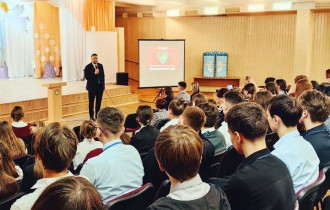 Фото: Разговор о важном: в Гомеле депутат рассказал подросткам о вреде наркотиков
