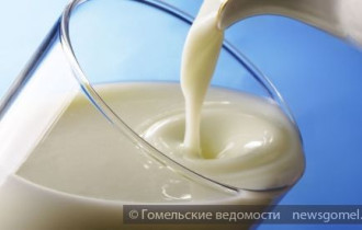 Фото: Почему пакеты молока по объёму составляют 900 мл, а не литр?