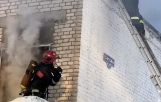 Фото: В Гомеле спасатели ликвидировали пожар стрелково-спортивного клуба ДОСААФ по улице Сосновой