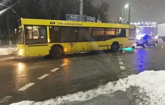 Фото: В Гомеле автобус наехал на женщину-пешехода