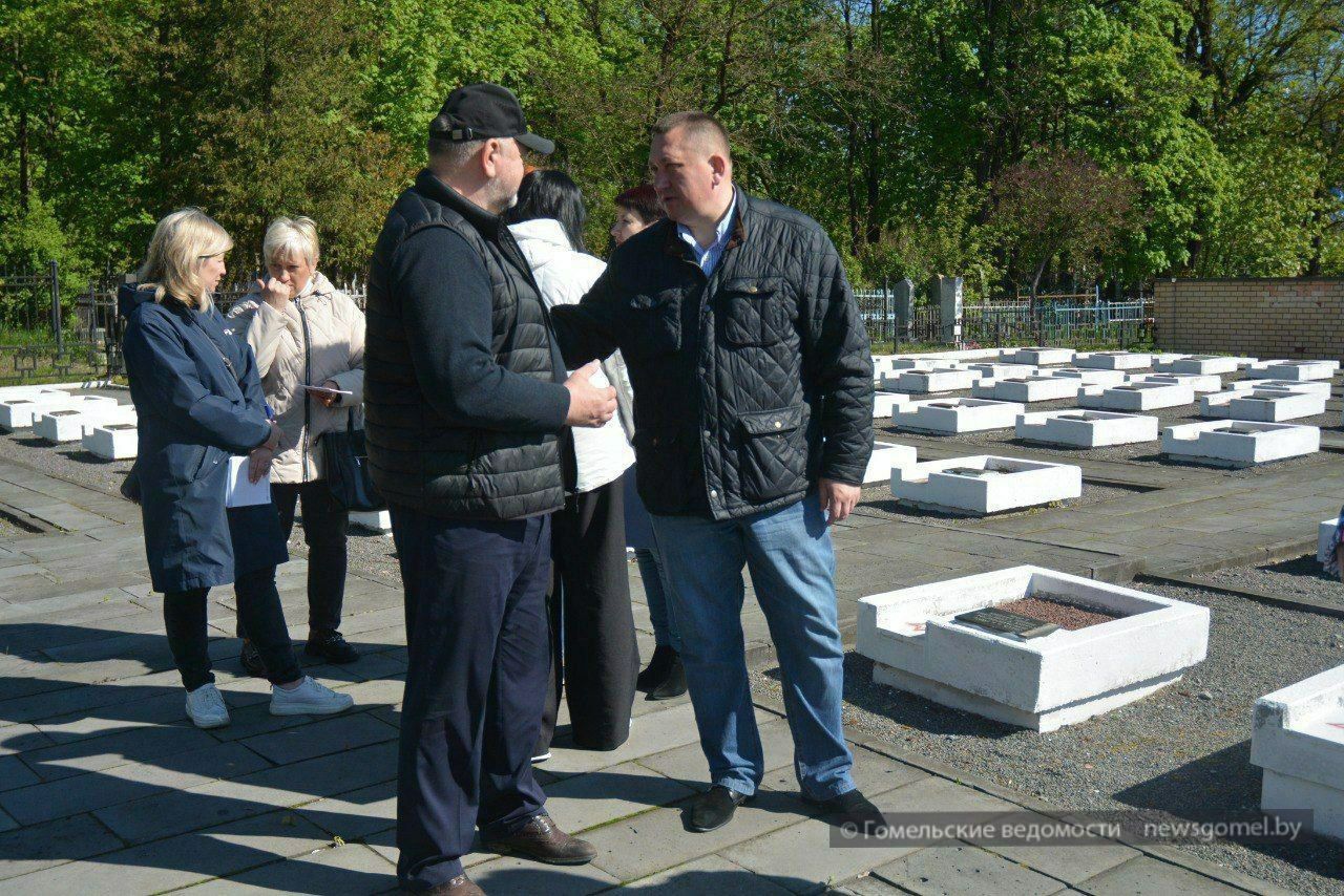Фото: В Новобелицком районе изучили состояние воинских захоронений