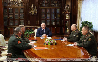 Фото: Александр Лукашенко в преддверии саммита ОДКБ обсуждает с силовиками вопросы военно-политического характера
