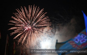 Фото: Праздничные мероприятия прошли у Ледового дворца 3 июля