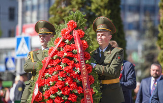 Фото: Торжественный митинг, посвящённый Дню Победы, прошёл на площади Труда
