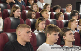 Фото: В Гомеле в кинотеатре им. Калинина представили премьеру фильма «Культурный код»