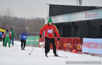Фото: «Гомельская лыжня-2024»: самой эмоциональной по накалу борьбы за победу  стала эстафетная гонка на 2600 метров 