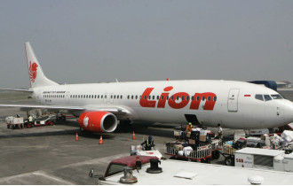 Фото: Пассажирский Boeing разбился в Индонезии  