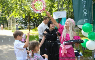 Фото: Областная акция «В школу с «Белой Русью» ярко и празднично прошла в сквере Громыко