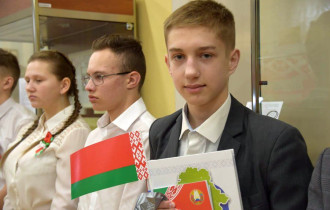 Фото: «Быть гражданином страны – это ответственность»: паспорта торжественно вручили учащимся Новобелицкого района