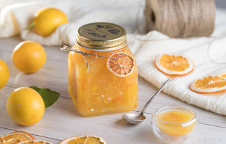 Фото: Домашний лимонад из лимонов и апельсинов