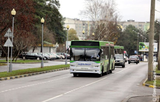 Фото: В Гомеле курсируют автобусы “в масках”