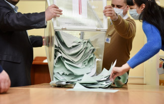 Фото: Фотофакт: в Гомеле приступили к подсчёту голосов