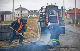 Фото: В Романовичах продолжают обустраивать дороги