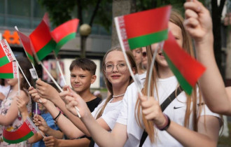 Фото: Жителей Гомельщины и всех соотечественников с Днём народного единства поздравил председатель облисполкома Иван Крупко