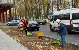 Фото: На «Чистый четверг» вышли работники ОАО «ГЗЛиН»