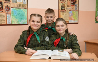 Фото: Жизнь удивительных детей Гомеля: кем мечтают стать тройняшки Музыченко