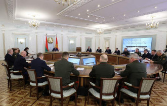 Фото: Тема недели: Положения обновленной Конституции обеспечат развитие Беларуси в условиях вызовов и угроз - Лукашенко