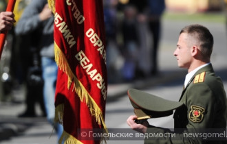 Фото: На площади Победы состоялся выпуск офицеров БелГУТа