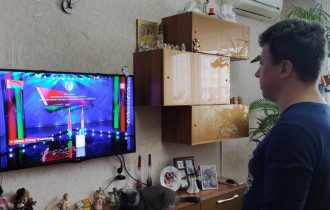 Фото: Гомельчане смотрят ежегодное Послание Президента белорусскому народу и Национальному собранию