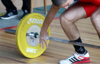 Фото: ФОТОФАКТ: Олимпийские дни молодежи по тяжелой атлетике проходят в Гомеле