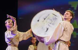 Фото: Конкурс народно-сценического и фольклорно-бытового танца фестиваля "Сожскi карагод" проходит в ГЦК