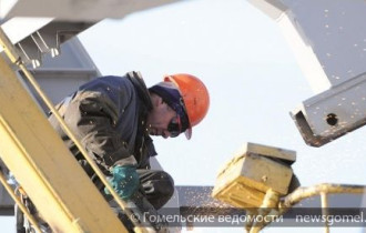 Фото: В Гомеле готовят первые буровые установки эшелонного типа