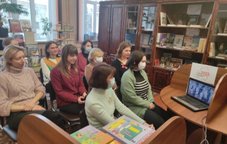 Фото: В библиотеке СШ № 11 смотрят Послание Президента белорусскому народу и Национальному собранию