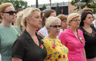 Фото: Гомельчане минутой молчания почтили память жертв Великой Отечественной войны и геноцида белорусского народа 