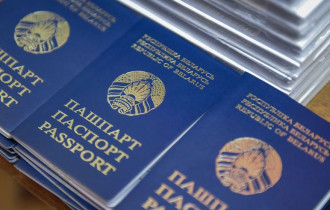 Фото: В библиотеке имени В. И. Ленина прошло торжественное вручение паспортов юным жителям Железнодорожного района