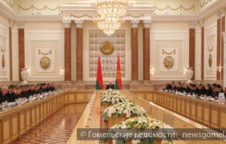 Фото: Лукашенко требует от правительства сгруппироваться в решении задач по социально-экономическому развитию Беларуси