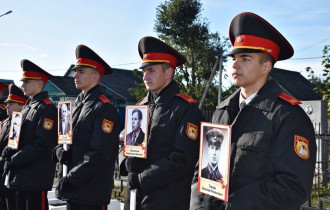 Фото: На Новобелицком братском кладбище состоялся митинг, посвящённый 80-й годовщине освобождения района от фашистских захватчиков