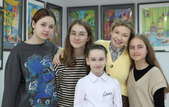 Фото: Языком кисти: Пасхальную выставку открыли в Русском доме в Гомеле