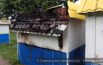 Фото: В Гомеле на улице Быховской горел металлический ларёк