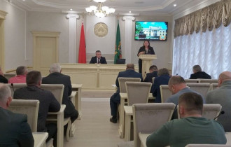Фото: К открытому диалогу фермеров региона пригласил губернатор Иван Крупко