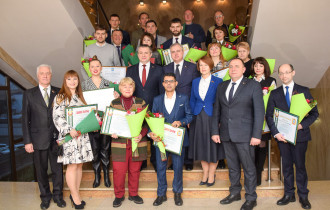 Фото: Представителей научной общественности Гомельской области наградили в облисполкоме