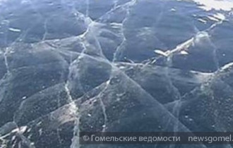 Фото: В Гомеле под лед провалились трое детей