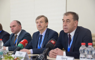 Фото: В Гомельском облисполкоме состоялся брифинг представителей Миссии наблюдателей от стран СНГ