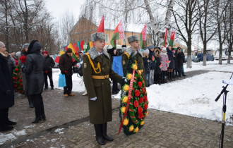 Фото: В Гомеле почтили память воинов-освободителей