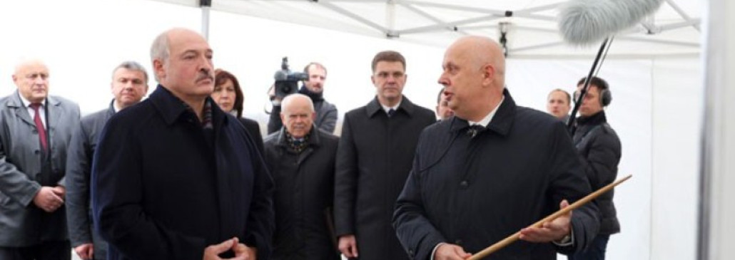 Фотофакт: Александр Лукашенко открыл реконструированный мост через Припять в Житковичском районе 