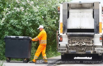 Фото: Одни убирают, другие засоряют