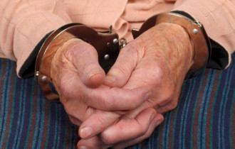 Фото: Мстил ГАИ  за штрафы: гомельского пенсионера за злостное хулиганство отправили в колонию