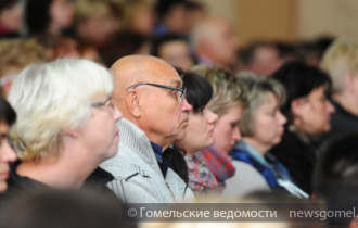 Фото: Председатель горисполкома Пётр Кириченко встретился с работниками учреждений здравоохранения 