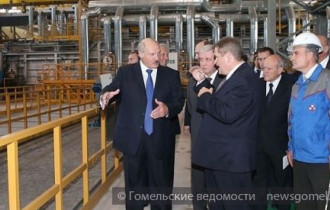 Фото: Лукашенко посетил Белорусский металлургический завод