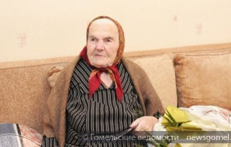 Фото: Гомельчанку поздравили со 100-летием