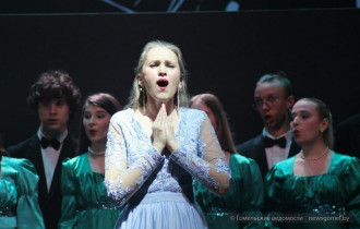 Фото: На сцене – вся история Беларуси: экспериментальный концерт колледжа Соколовского показали в Гомеле