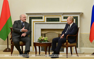 Фото: Лукашенко и Путин обменялись поздравлениями с Днем единения народов