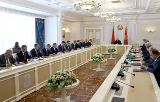 Фото: Тема недели: Лукашенко собрал совещание по вопросам сотрудничества с Россией