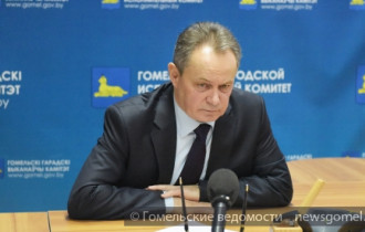 Фото: Пётр Кириченко ответил на звонки гомельчан во время прямой линии